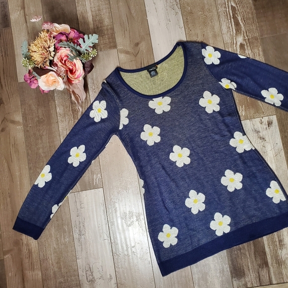 Rue21 Size Small Blue Daisy Print Scoopneck Tunic Sweater EUC - Picture 9 of 16